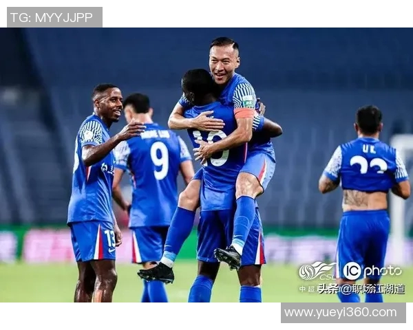 铂斯光荣与上海申花的激烈对决展现足球魅力与团队精神的巅峰较量