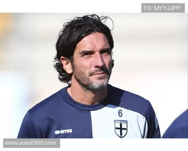 卢卡雷利的传奇人生与足球世界的辉煌成就探秘 卢卡雷利的传奇人生与足球世界的辉煌成就探秘