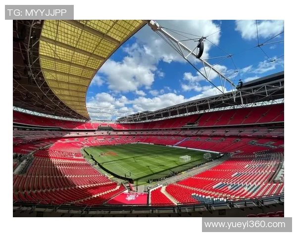 温布利草坪问题引发球员集体不满欧冠决赛场地争议升级 温布利草坪问题引发球员集体不满欧冠决赛场地争议升级